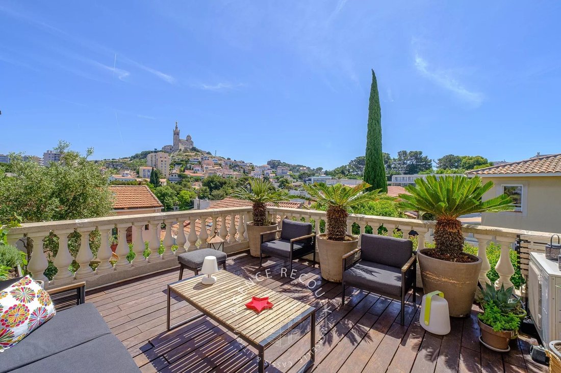 Apartment in Bompard, 7e Arrondissement, Marseille 1 - 17980468