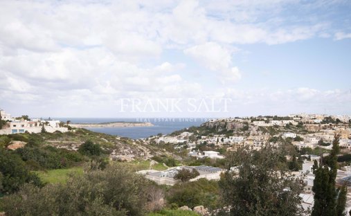 Bungalow in Mellieha, Malta 1