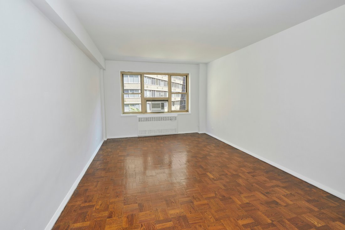 Co Op in New York, New York, United States 5 - 17969936