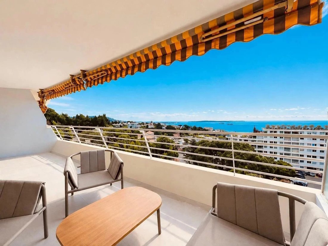 Apartment in Cannes, Provence-Alpes-Côte d'Azur, France 1 - 17902587