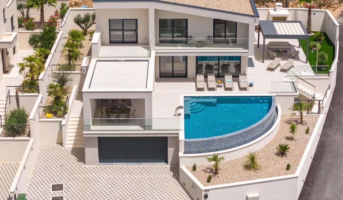 Villa in Ravne njive, Split, Split-Dalmatia County 1 - 17980748