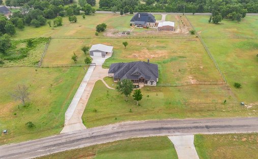 House in Weatherford, Texas, United States 1
