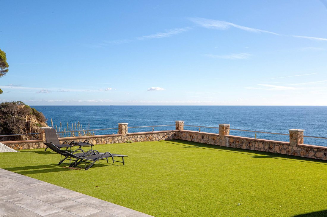 Villa in Lloret de Mar, Catalonia, Spain 1 - 17978442