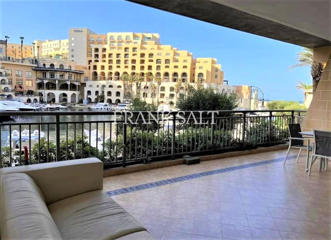 Apartment in Saint Julian's, Malta 1 - 15672332