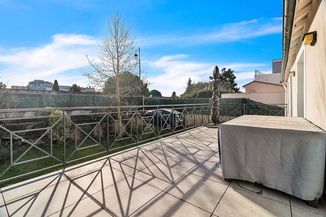 Villa in Plateau-Grèves-Europe-Gare du Stade-Fossés Jean, Colombes, France 2 - 17977350