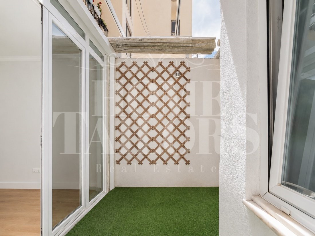 Apartment in Avenidas Novas, Lisbon, Portugal 3 - 17900051