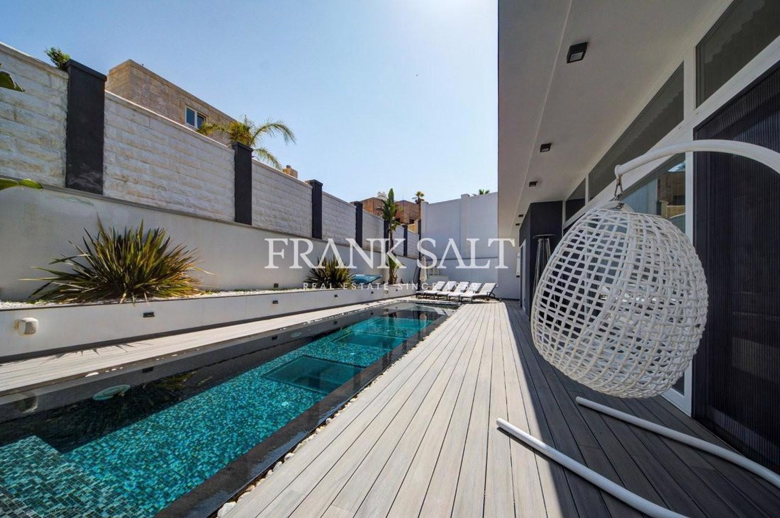 Villa in Swieqi, Malta 1 - 15927062