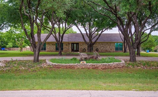 House in Lantana, Texas, United States 1