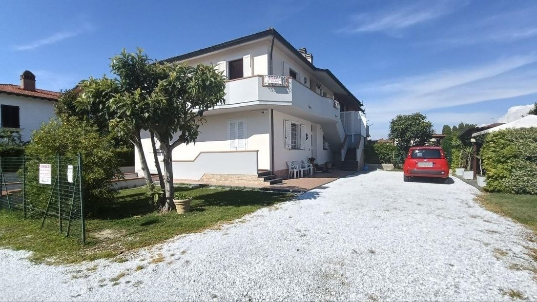 Country House in Center, Fucecchio, Tuscany 3 - 17978611