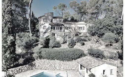 Villa in Est, Lorgues, France 1