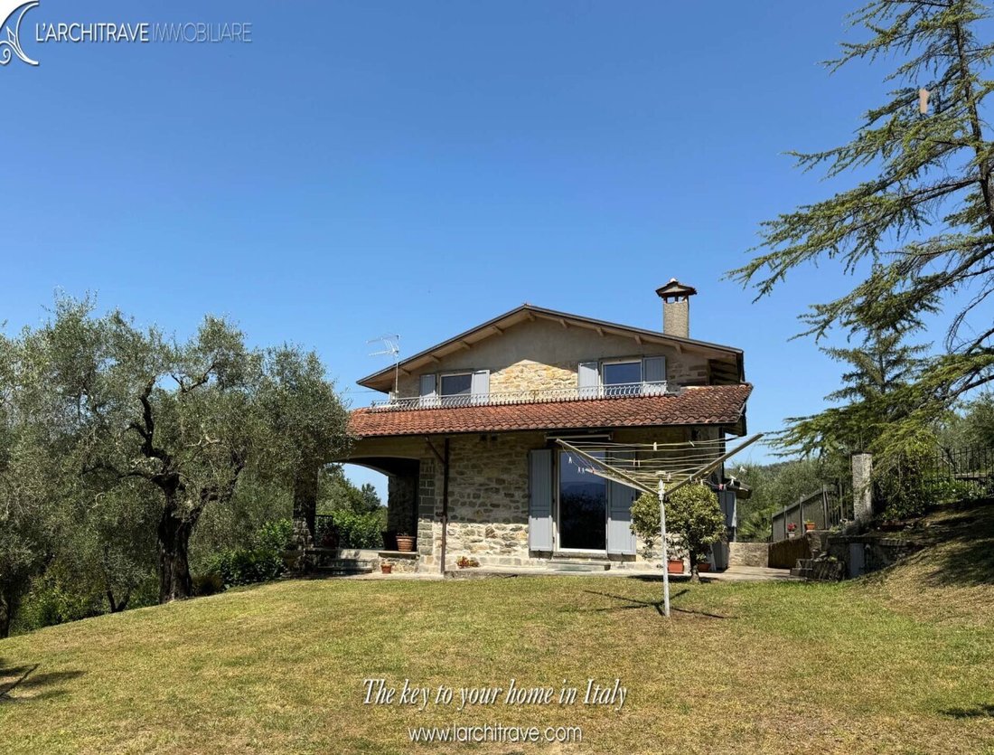 House in Fivizzano, Tuscany, Italy 4 - 17978680