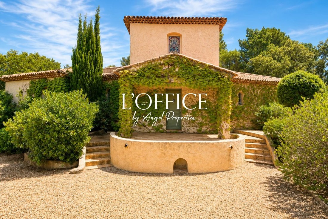 Villa in La Croix-Valmer, Provence-Alpes-Côte d'Azur, France 2 - 17976668