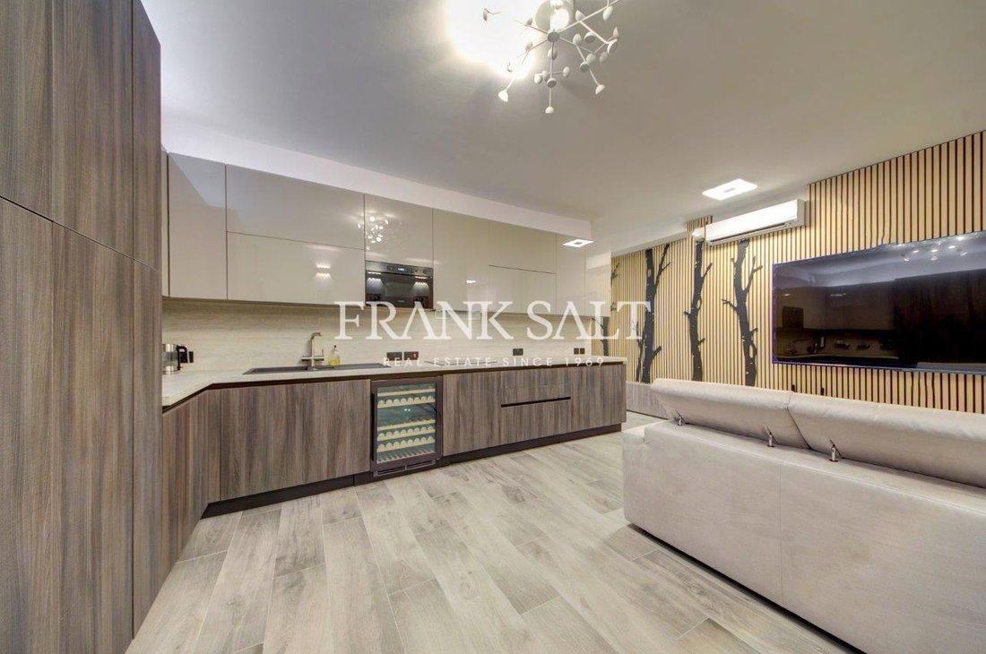 Apartment in Saint Julian's, Malta 1 - 14763040