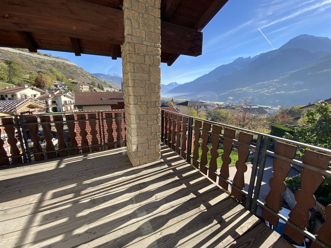Villa in Nus, Aosta Valley / Vallée d'Aoste, Italy 4 - 17979913
