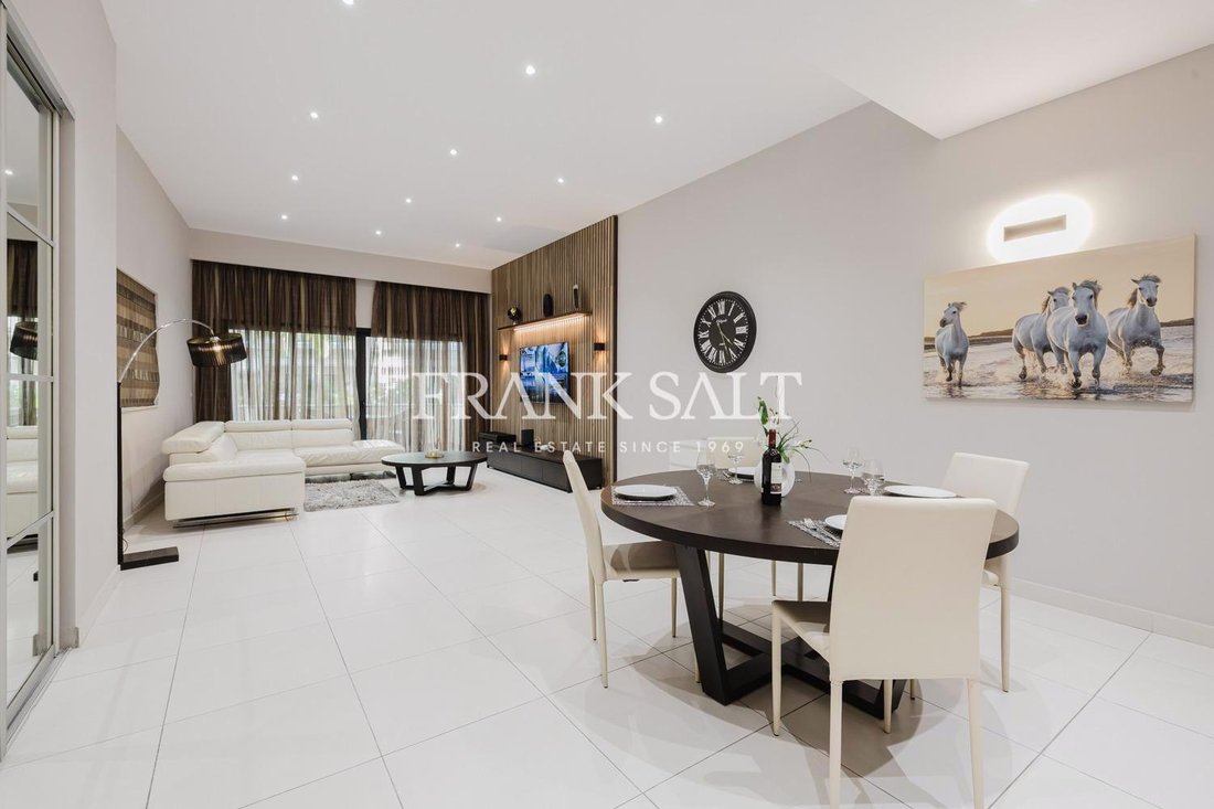 Apartment in Saint Julian's, Malta 1 - 15672814