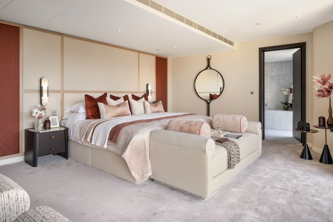 Condo in Chelsea Harbour, England 2 - 17976576