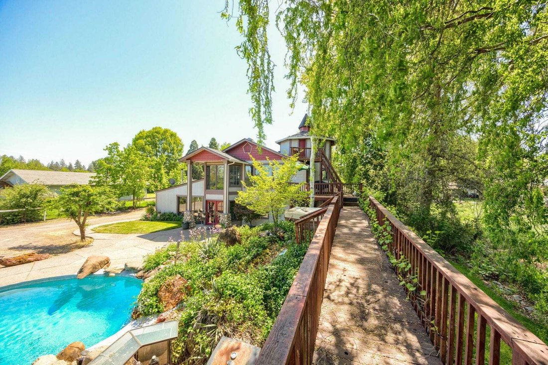 House in Medford, Oregon, United States 4 - 17977556