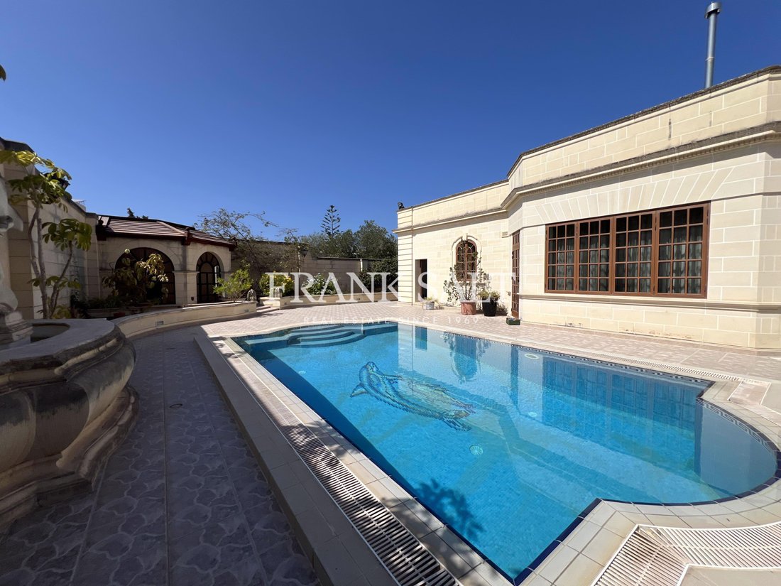 Bungalow in Iklin, Malta 1 - 17770665