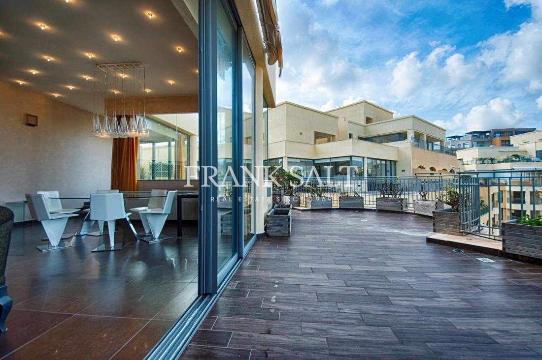 Penthouse in Saint Julian's, Malta 2 - 13851860