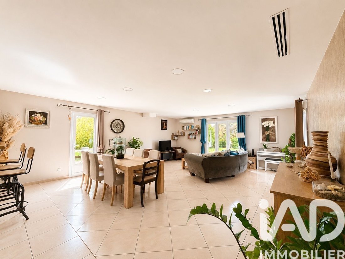 House in Sud Sud, Saint-Maximin-la-Sainte-Baume, France 3 - 17980804