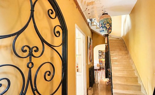 Chateau With Outbuilding And Private Beach In Provence