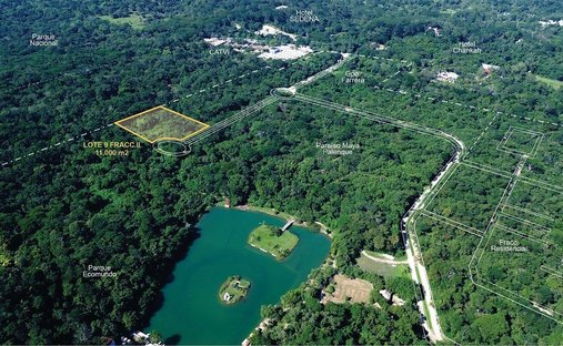 Land in Palenque, Chiapas, Mexiko 1
