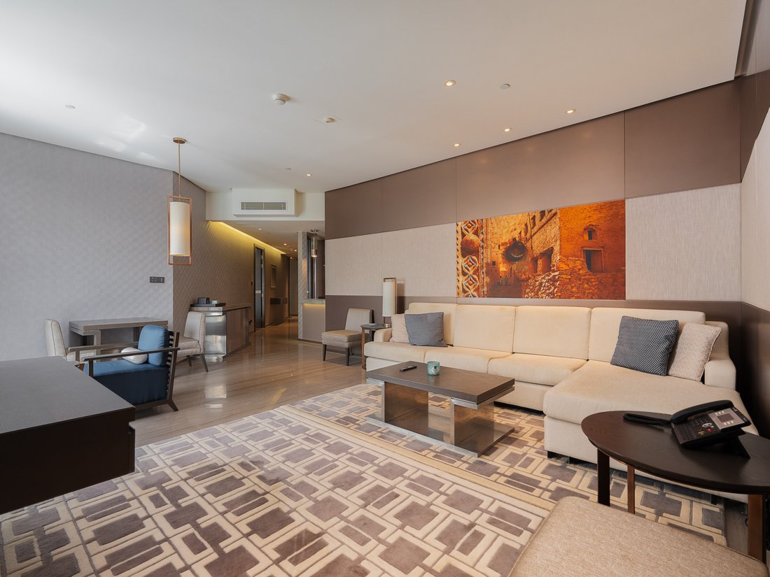 Apartment in Umm Hurair, Dubai, United Arab Emirates 1 - 17974893