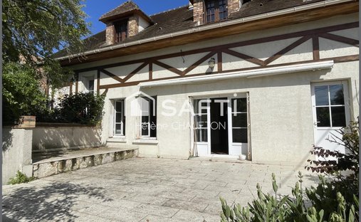 House in Boissy-Mauvoisin, Ile-de-France, France 1