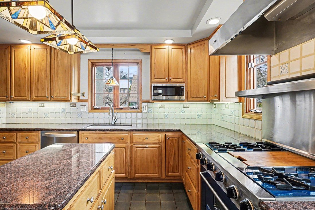 House in Birmingham, Michigan, United States 4 - 17980957