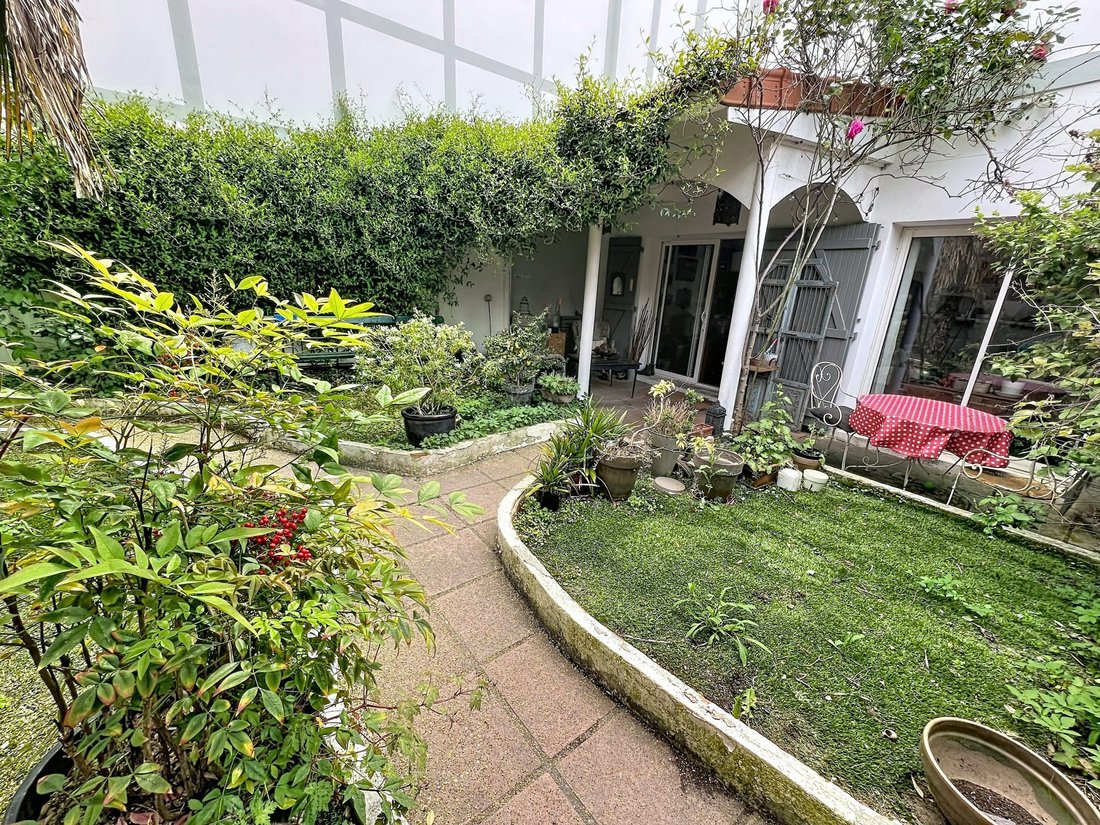 Casa a Les Bures, Garches, Francia 4 - 17981113
