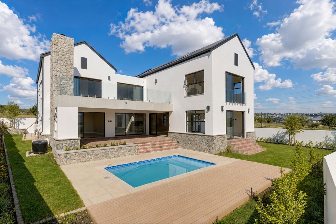 House in Sandton, Gauteng, South Africa 2 - 16183729