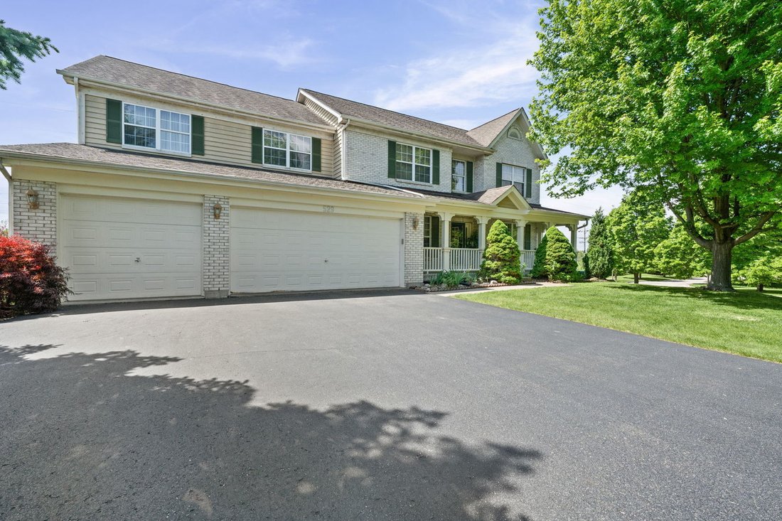 House in Crystal Lake, Illinois, United States 1 - 17979831