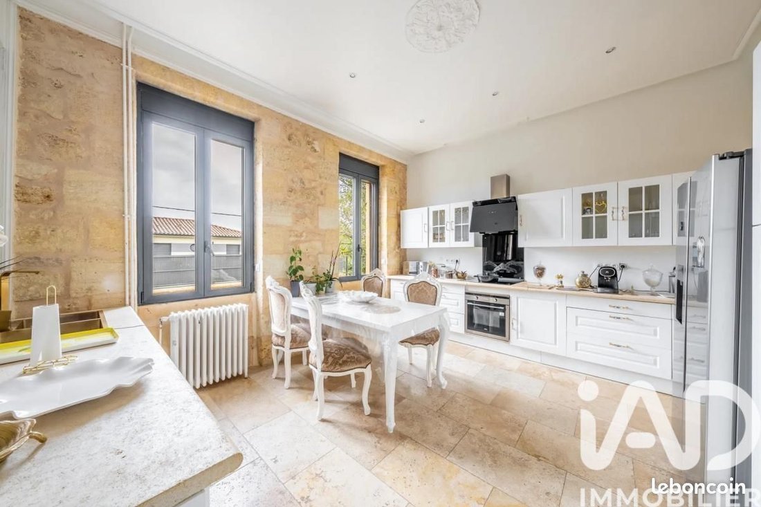House in Cavignac, Nouvelle-Aquitaine, France 4 - 17980884