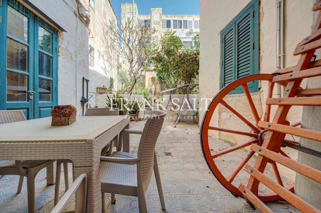 Townhouse in Sliema, Malta 2 - 17776037