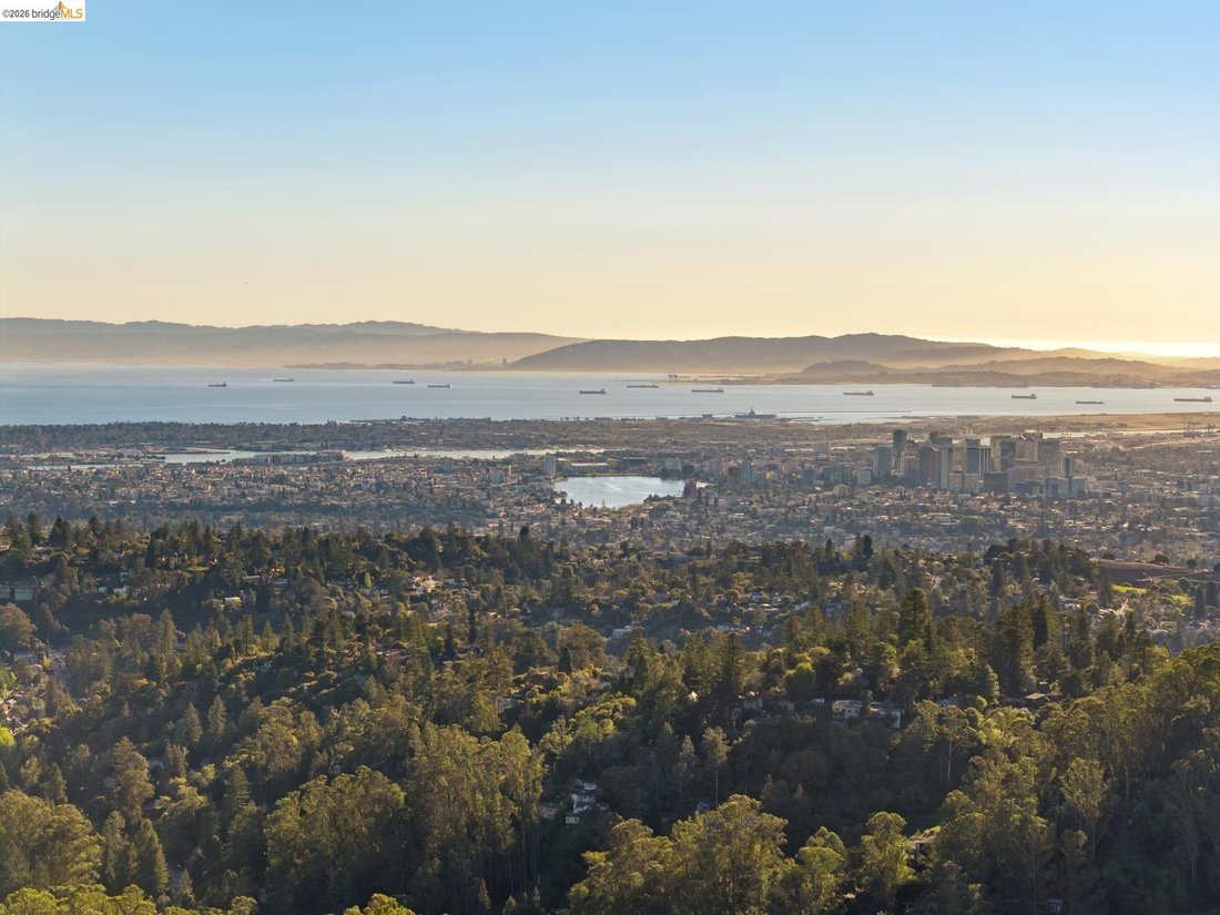 House in Oakland, California, United States 1 - 17979302