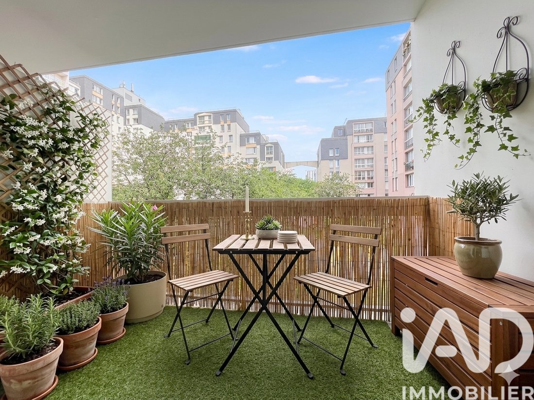 Apartment in Perouses, Paris, Ile-de-France 1 - 17980805