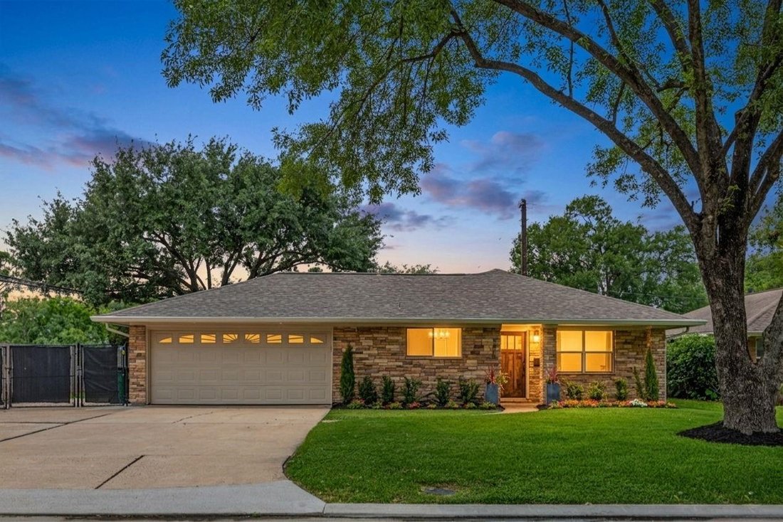 House in Houston, Texas, United States 1 - 17975744