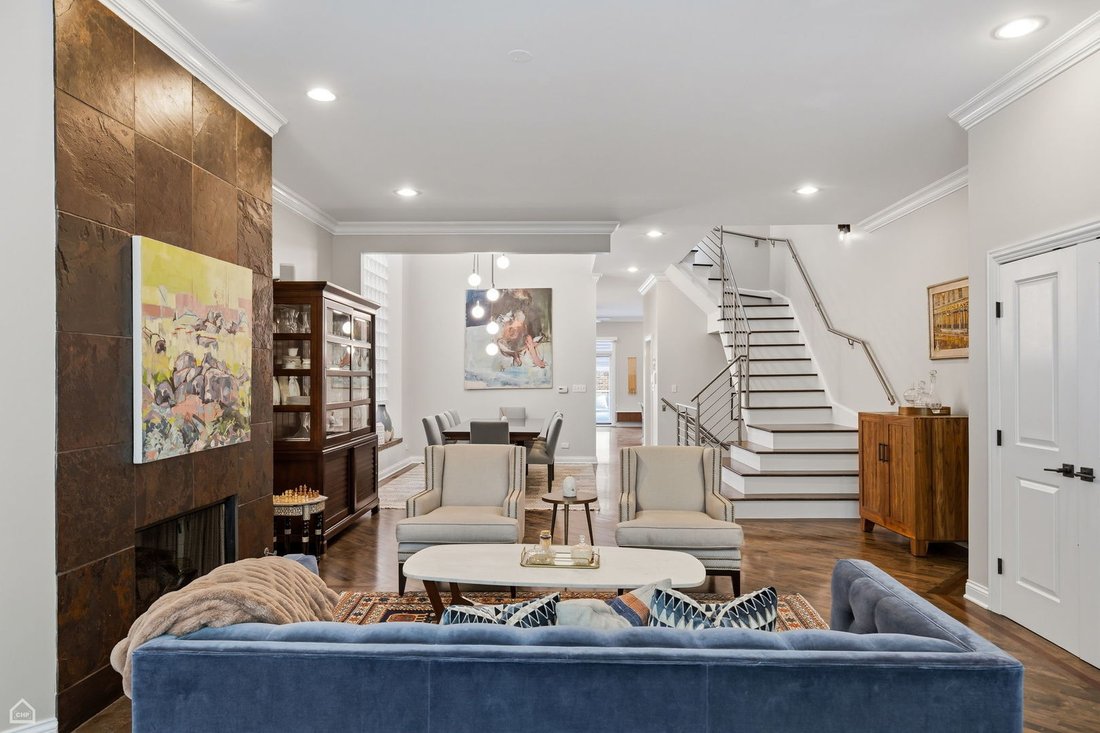 House in Chicago, Illinois, United States 5 - 17979576