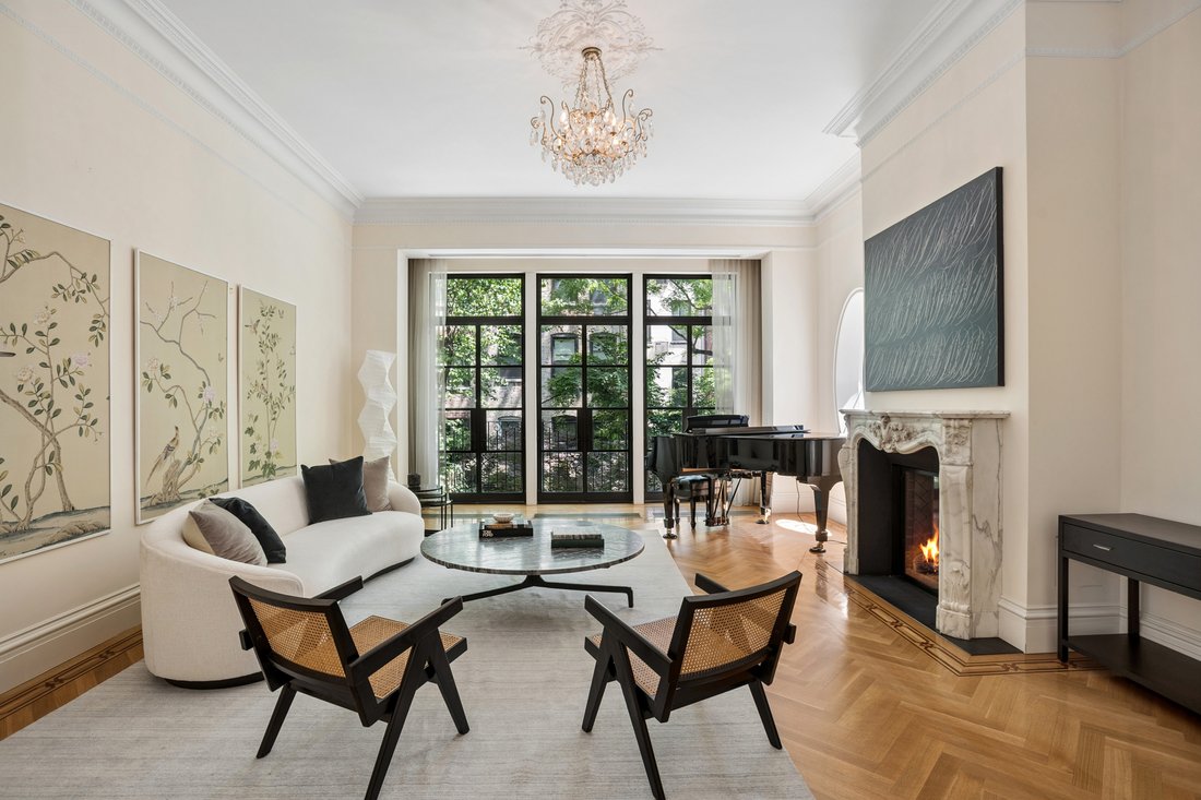 House in New York, New York, United States 1 - 17976320