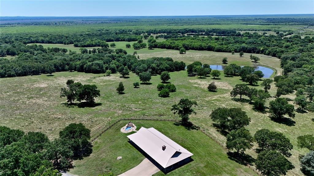 House in Athens, Texas, United States 3 - 17979203