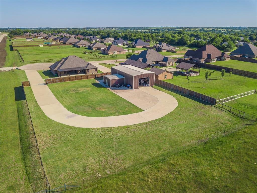House in Waxahachie, Texas, United States 3 - 17979128