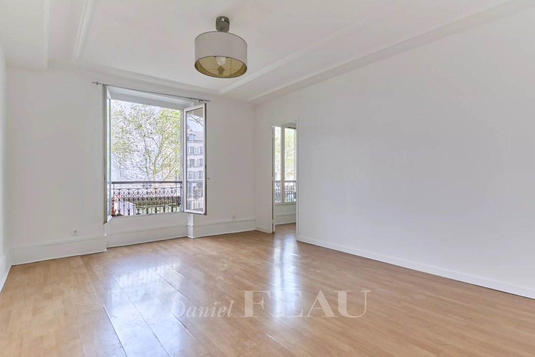 Apartment in Ternes-Maillot, Paris 17e Arrondissement, Paris 2 - 17976575