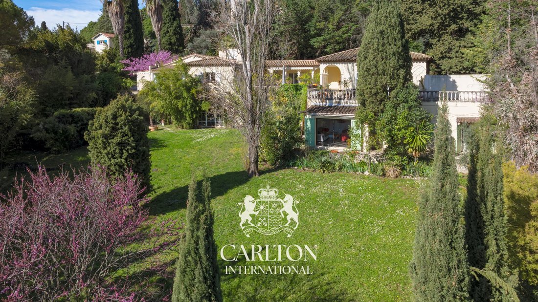 Villa en Grasse, Provenza-Alpes-Costa Azul, Francia 1 - 17558433
