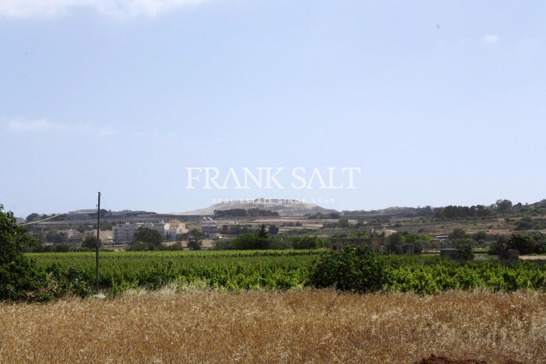 Bungalow in Saint Paul's Bay, Malta 1 - 13824970
