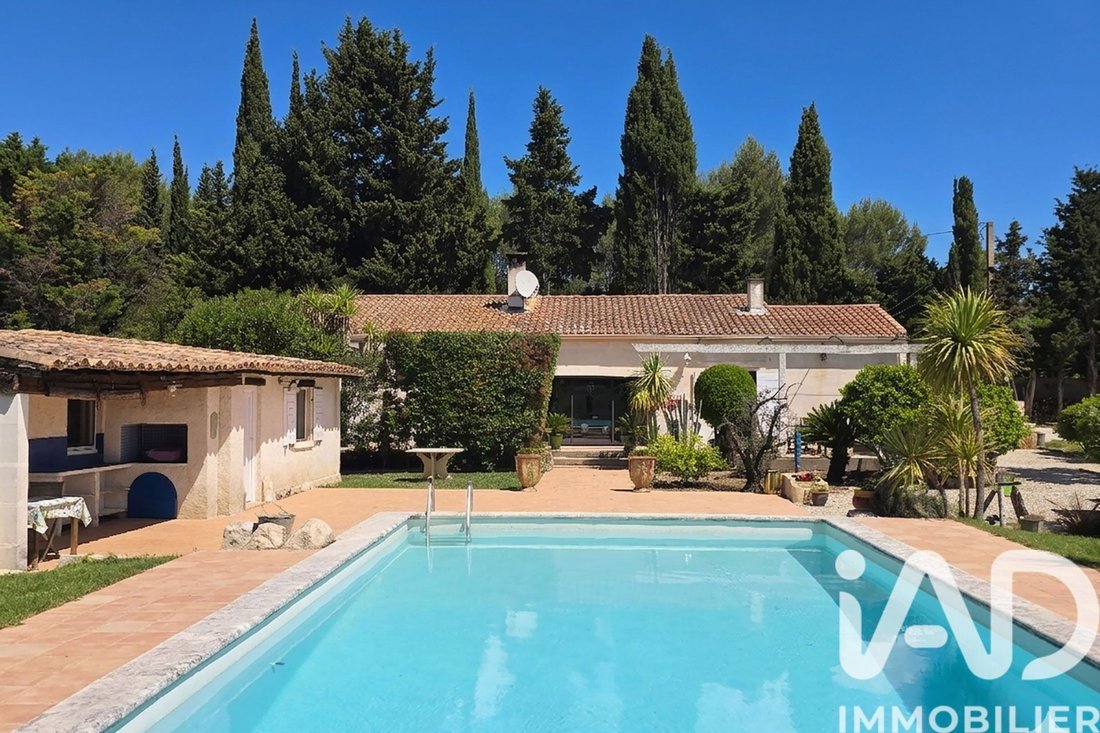 House in Fontvieille, Provence-Alpes-Côte d'Azur, France 1 - 17980799