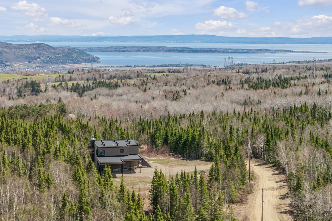 House in Baie-Saint-Paul, Quebec, Canada 1 - 17979850