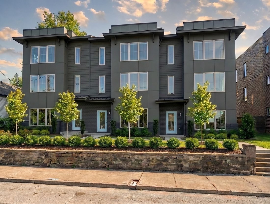 Co Op in Nashville, Tennessee, United States 1 - 17979882