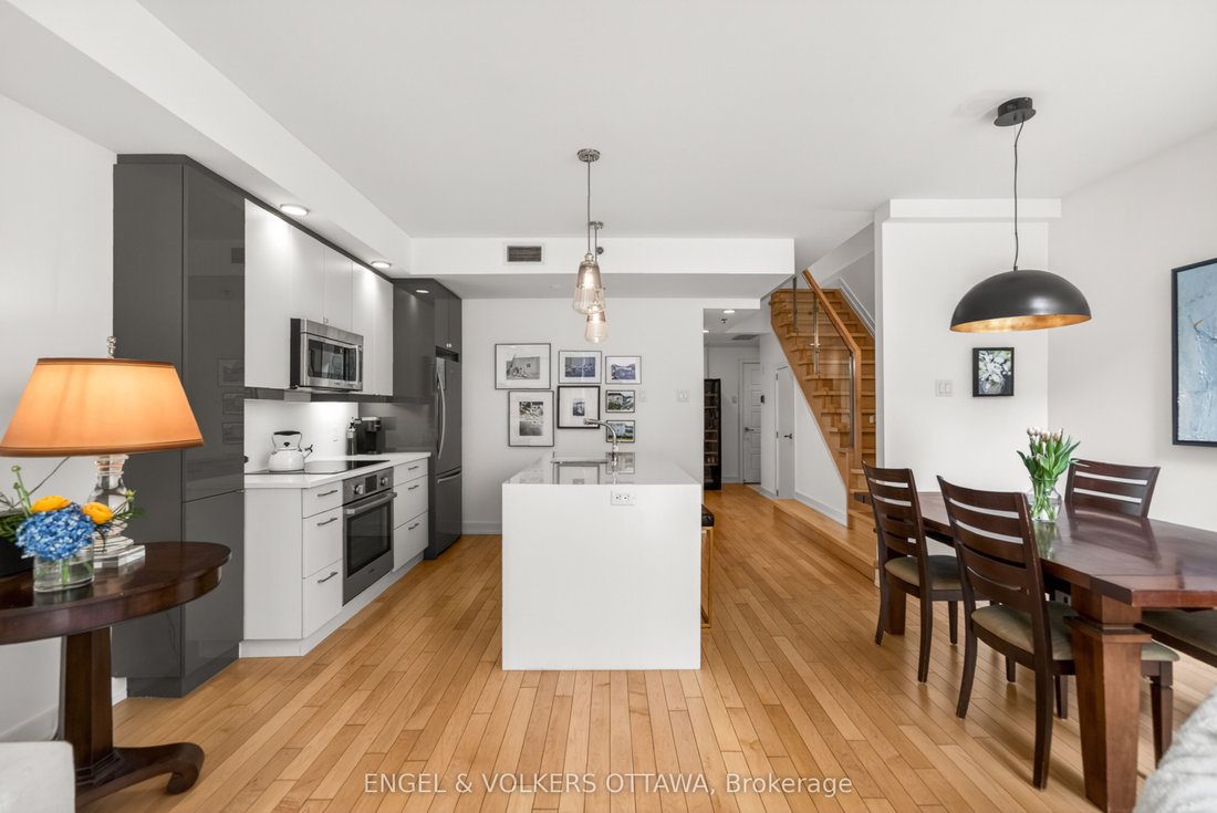 Condo in Ottawa, Ontario, Canada 3 - 17979761