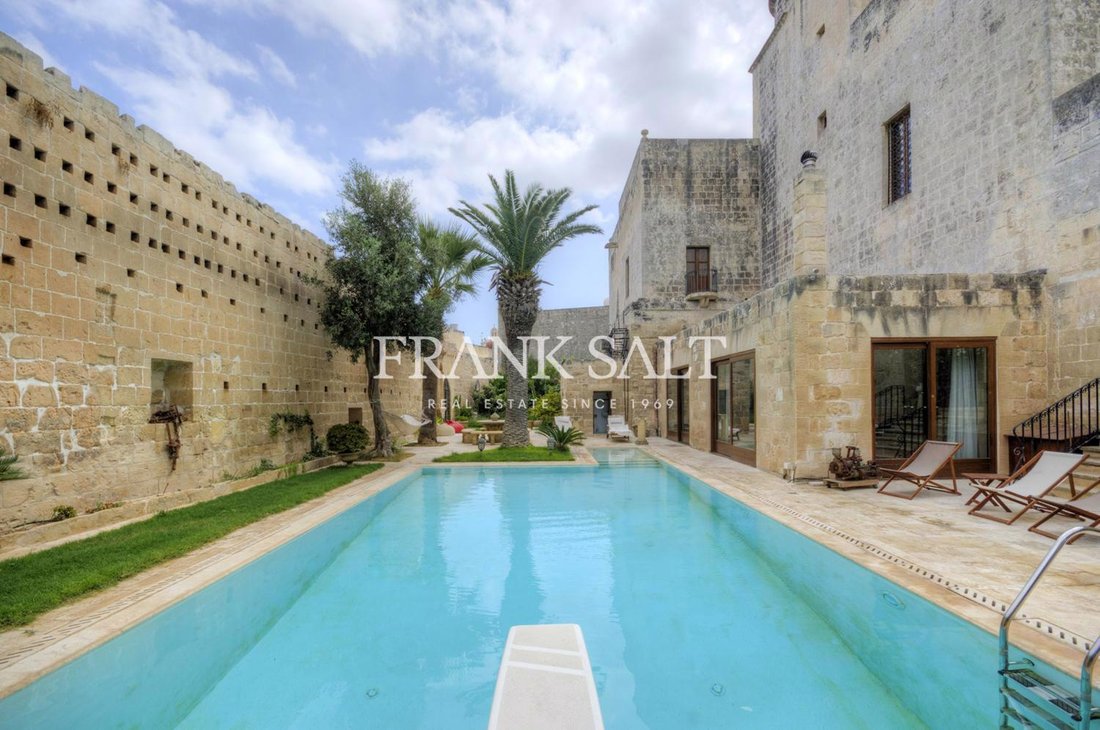 Estate in Qormi, Malta 1 - 15086461