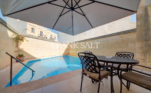 House in Ghajnsielem, Malta 1